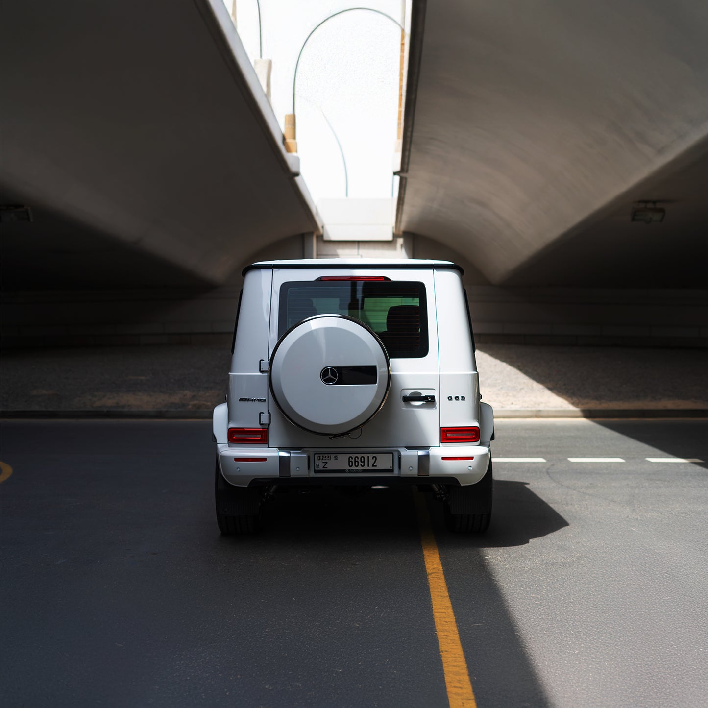 Mercedes G63 AMG - White