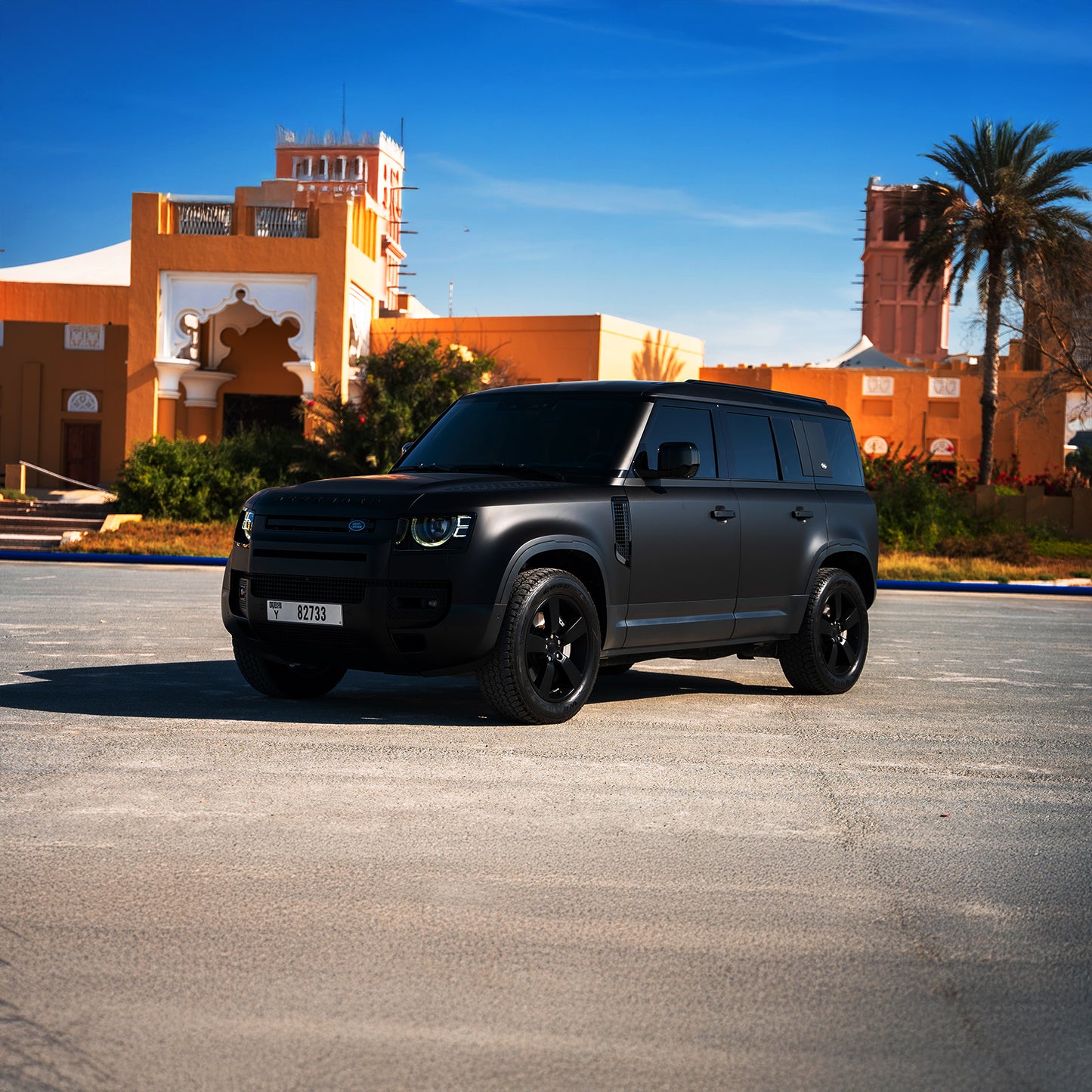 Land Rover Defender - Matt Black