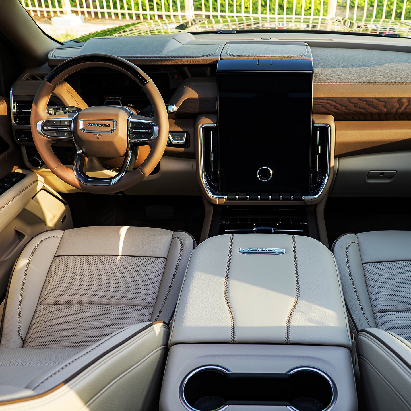 GMC Yukon Denali - 2025