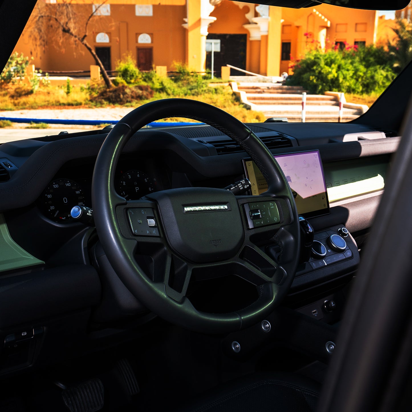 Land Rover Defender - Matt Black
