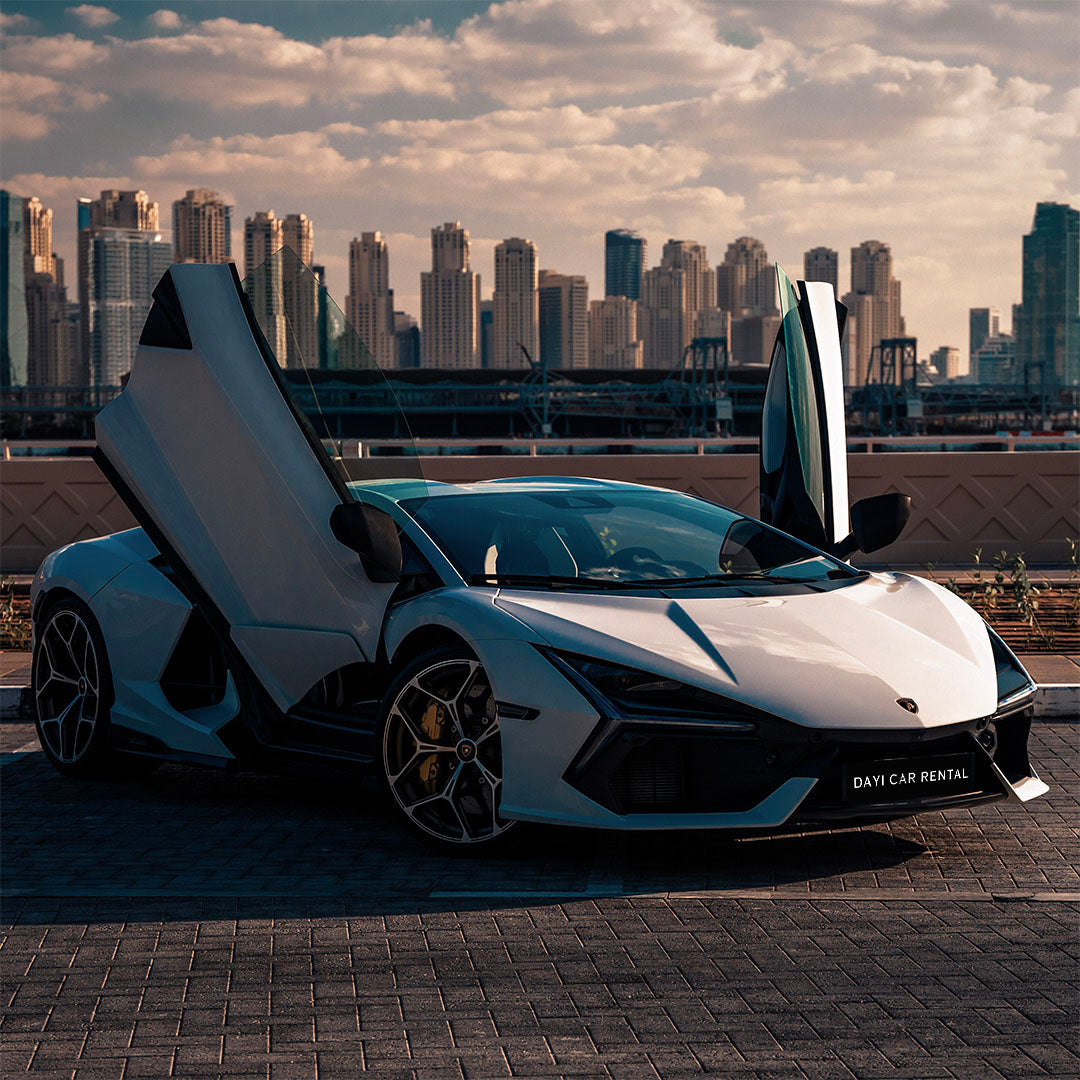 Lamborghini Revuelto