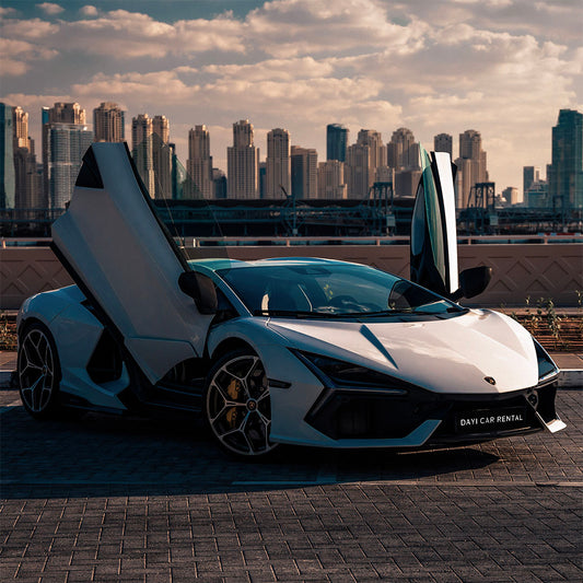 Lamborghini Revuelto