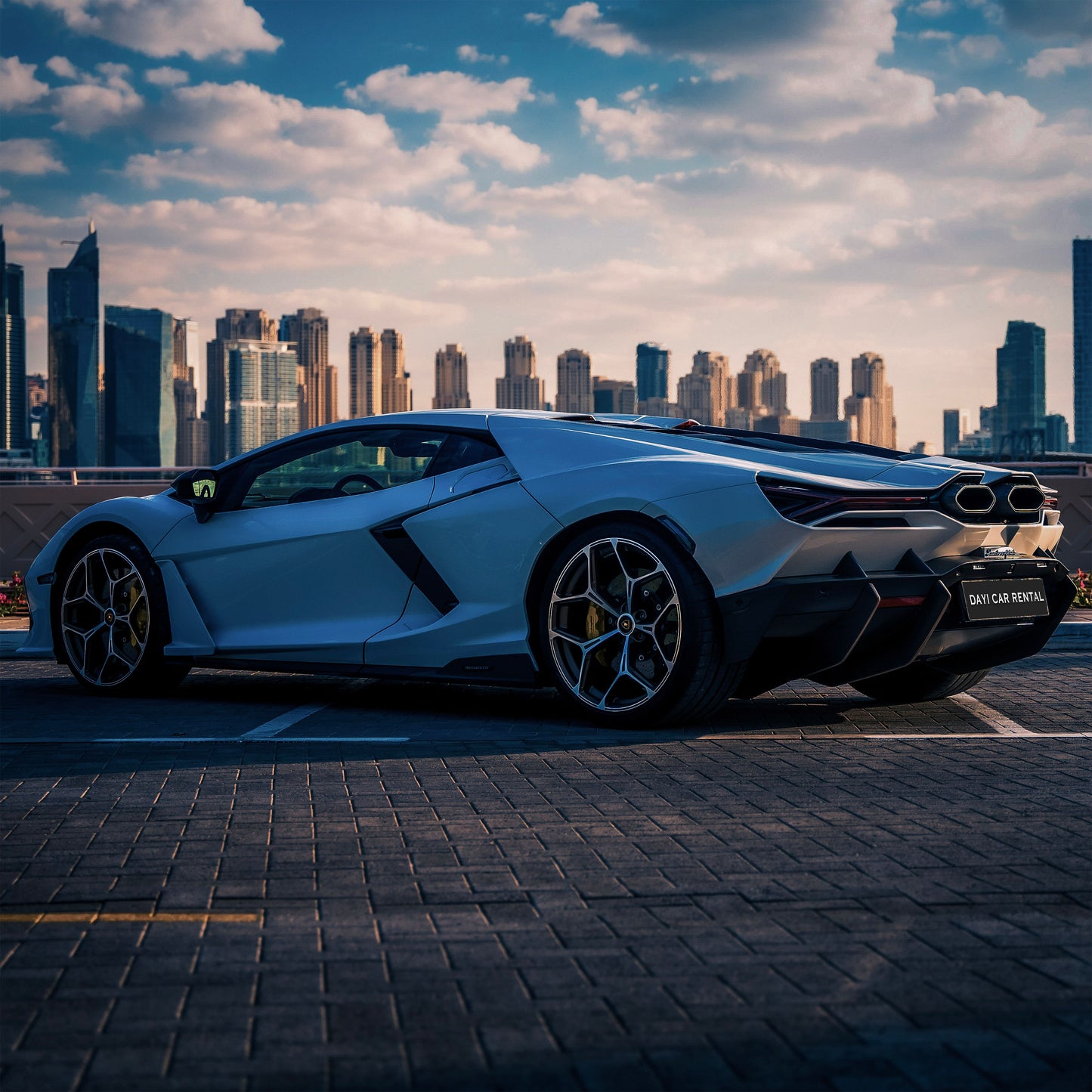 Lamborghini Revuelto