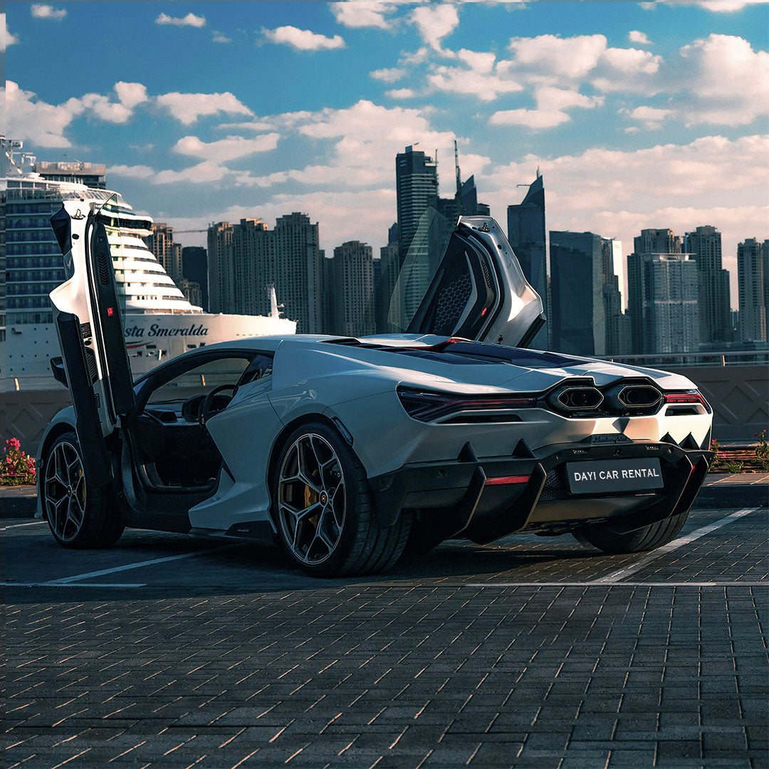 Lamborghini Revuelto